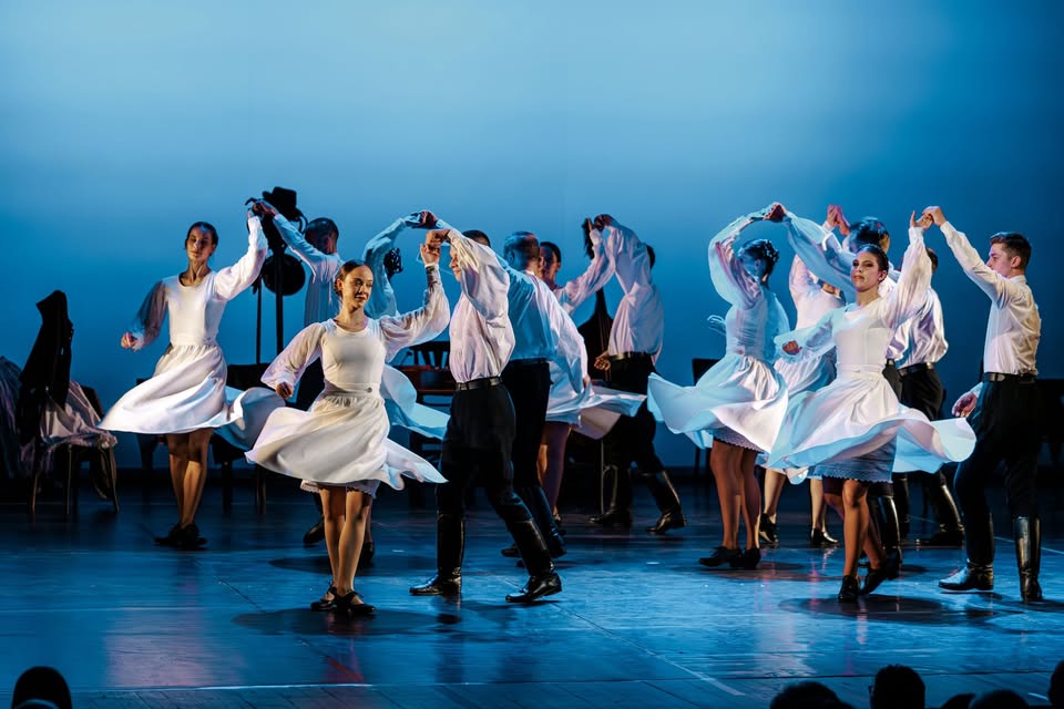 TÜNDÉRKERT BARTÓK ÚTJAIN folklórelőadás – Nagyvárad Táncegyüttes